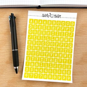 Alphabet pour machine à écrire : jaune | Stickers pour agendas, artisans, bullet journal, scrapbooking, 4,75 x 6,75 pouces