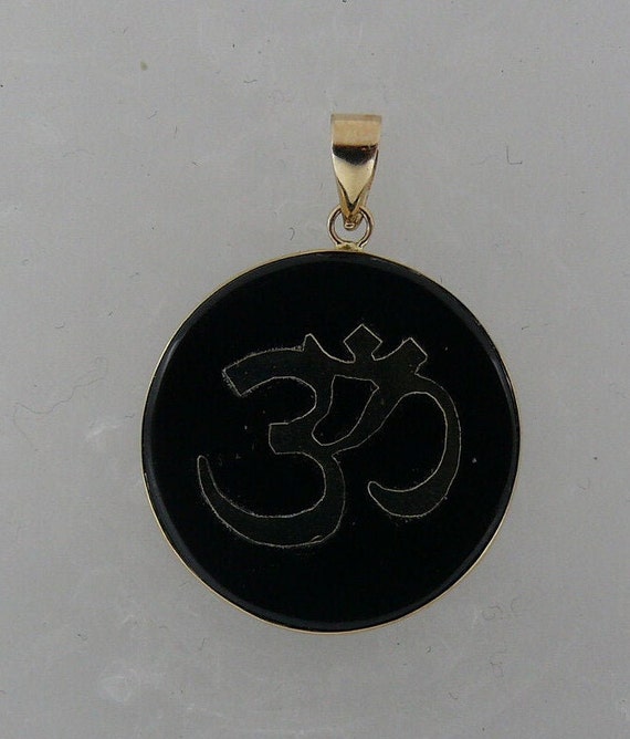 Black Onyx OM Pendant 14k Yellow Gold