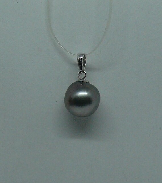 Tahitian 8.8 mm x 9.2 mm Pearl Pendant 14k White Gold