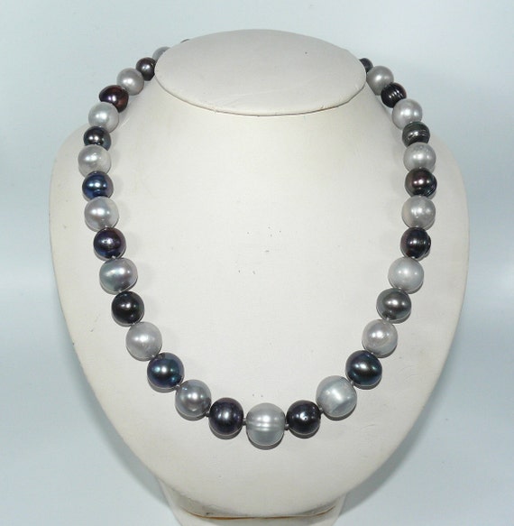 Freshwater Gray & Black 10.5 mm - 13.0 mm Pearl Necklace 14k White Gold Clasp
