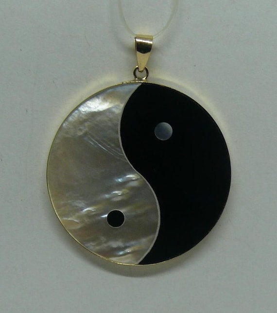 Black Onyx and Mother of Pearl Yin Yang Pendant 14k Yellow Gold