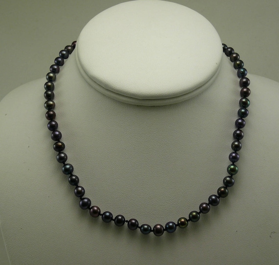 Freshwater Black Pearl Necklace 14k White Gold Clasp 16 Inches