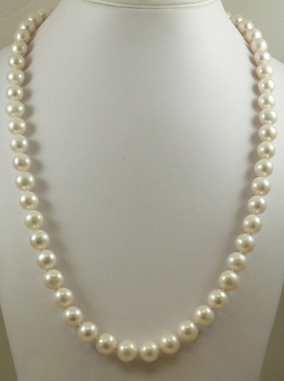 Freshwater White Pearl Necklace 14k White Gold Clasp 35 Inches