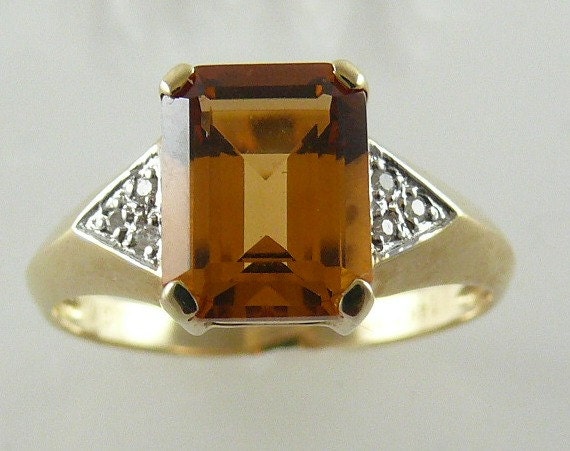 Citrine 2.03ct Ring with Diamonds 0.02ct 14k Yellow Gold