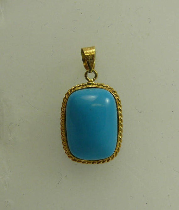 Reconstituted 13.6 x 9.6 mmTurquoise Pendant, 14k Yellow Gold