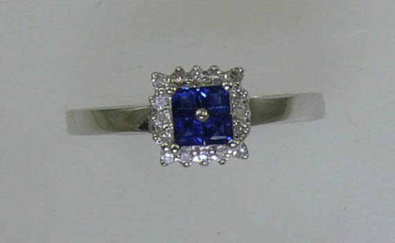 Sapphire 0.31ct Ring with Diamonds 0.07ct 14k White Gold