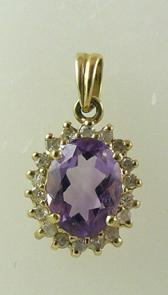 Amethyst Pendant 0.85ct 14k Yellow Gold with Diamonds 0.15ct