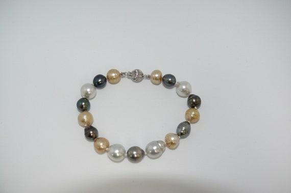 South Sea and Tahitian Multi-Color Pearl Bracelet 14K White Gold Clasp, 7 1/2"