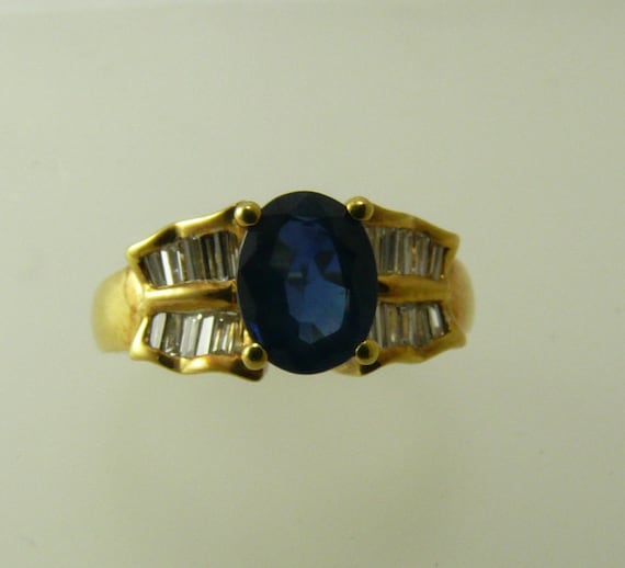 Sapphire Ring 1.32ct 18k Yellow Gold with Diamonds 0.35ct