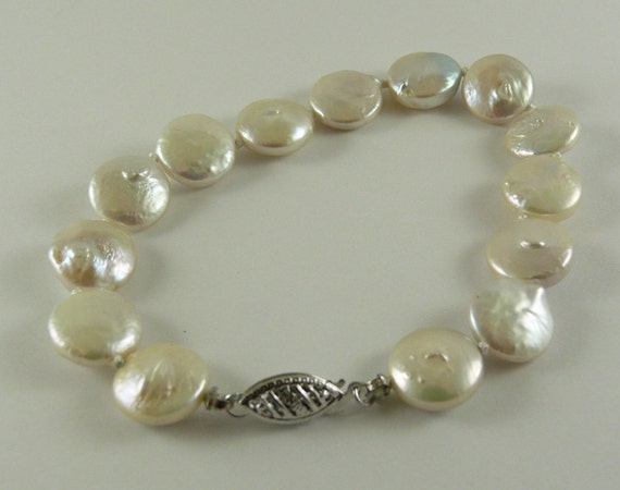 Freshwater Coin Shape Pearl 10.6 x 9.9mm - 11.2 x 11mm Bracelet 14k White Gold