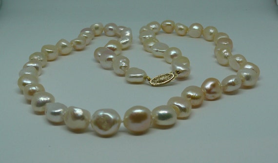 Freshwater Light Peach Pearl Necklace with 14k Yellow Gold Clasp 24 1/2 inches