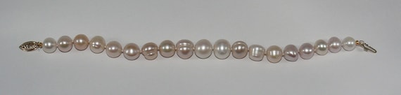 Freshwater White & Light Peach Pearl Bracelet 14k Yellow Gold Clasp 7 1/2"