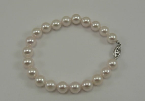 Akoya White 8.0 mm - 8.4 mm Pearl Bracelet with 14k White Gold Clasp 8 Inches