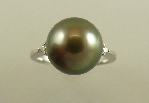 Tahitian Dark Gray 11 mm Pearl Ring With 14K White Gold & Diamonds 0.11ct