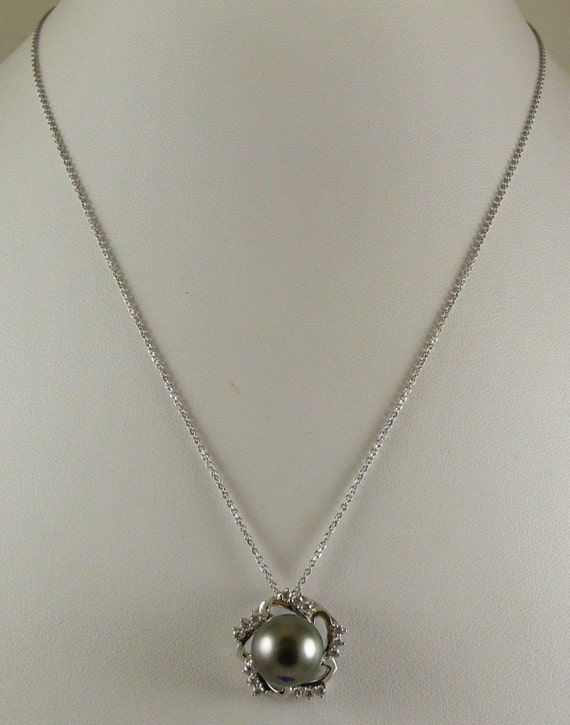 Tahitian Black 11.5mm Pearl Pendant 18k White Gold & Diamonds 0.34ct, 18" Chain