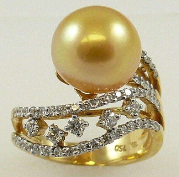 South Sea Golden 11.2mm x 11.4mm Pearl Ring 18K Yellow Gold with Diamond 0.69ct