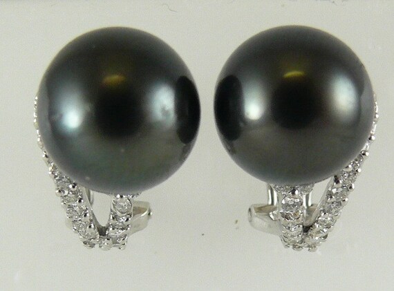Tahitian Black 11.4x11.4 and 11.4x11.7mm Pearl Earring 18K White Gold & Diamond 0.49ct