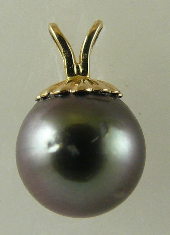 Tahitian Black 9.1mm Pearl Pendnat 14k Yellow Gold