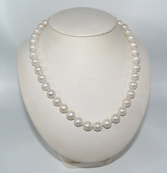 Freshwater White 9.5 mm - 10.0 mm Pearl Necklace with 14k Yellow Gold Clasp