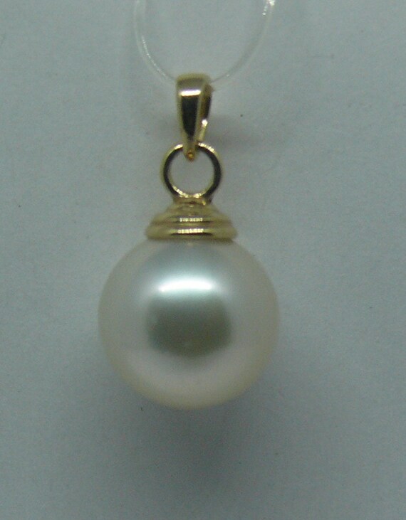 South Sea White Pearl 11.0 mm Pendant 14k Yellow Gold