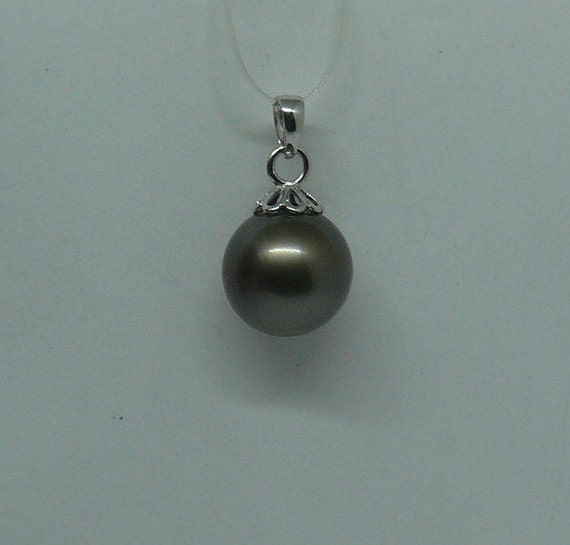 Tahitian 11.6 mm Round Pearl Pendant with 14k White Gold