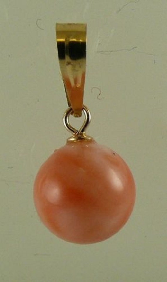 Pink Coral 8.5 mm Round Pendant with 14K Yellow Gold