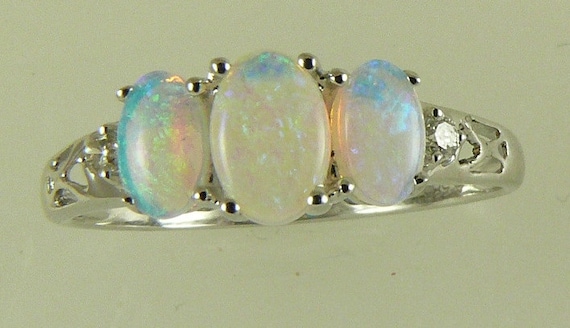 Opal 0.59ct Ring, 14K White Gold and Diamonds 0.04ct