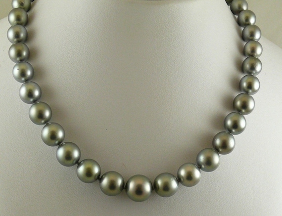 Tahitian Gray 13.2mm x 13.1mm - 10.4 mm x 10.1mm Pearl Necklace,14KW Gold Clasp