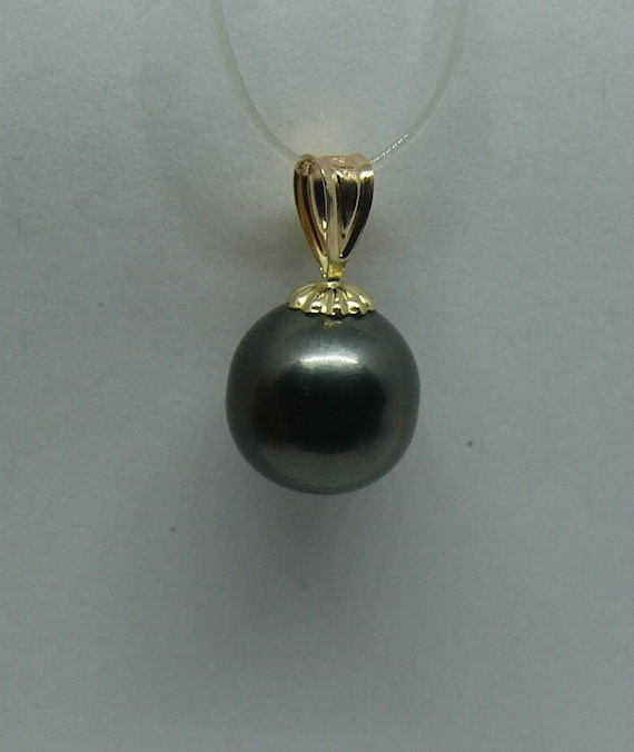 Tahitian Black 10.2 mm x 10.3 mm Pearl Pendant 14k Yellow Gold