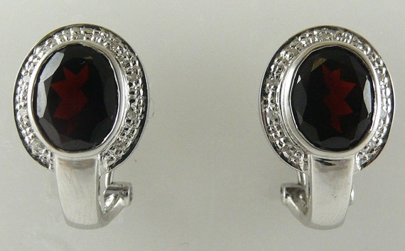 Garnet Earring 5.80ct 14k White Gold with Diamonds 0.09ct