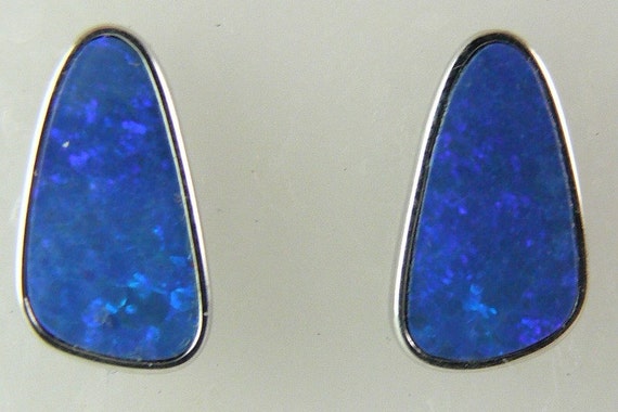 Opal Earring 2.2ct 14k White Gold