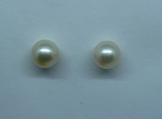 South Sea White 9.5 mm Pearl Earring Stud 14k Yellow Gold Post & Push Backs