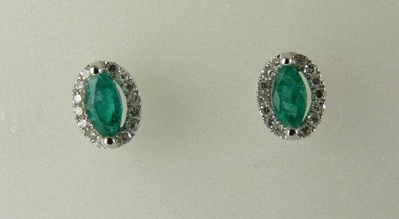 Emerald 0.44ct Earring 14k White Gold with Diamonds 0.17ct