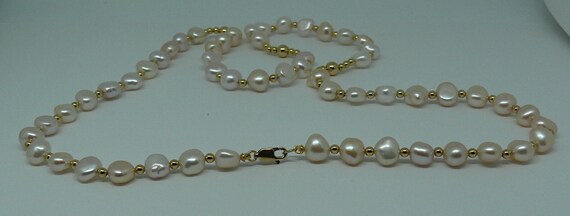 Freshwater 6-7mm Flat Pearl Necklace 14k Gold Filled beads and Lobster Lock