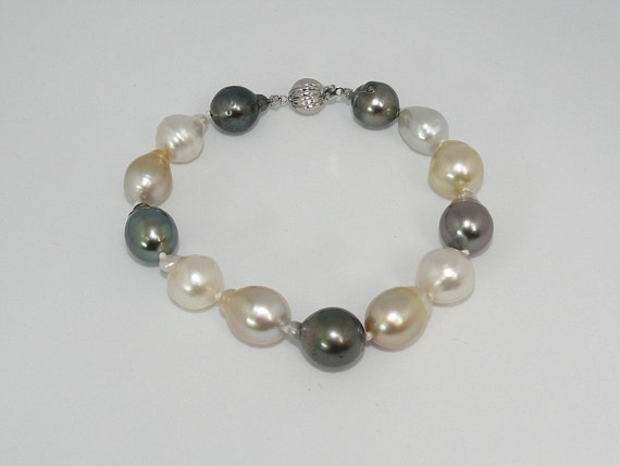 South Sea and Tahitian Multi-Color Pearl Bracelet 14K White Gold Clasp, 8"