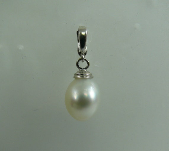 South Sea White Drop Shape 10.6 x 13.2 mm Pearl Pendant 14k White Gold