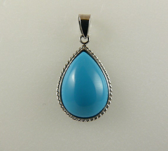 Reconstituted Turquoise 14.5 mm x 10.1 mm Pendant, 18k White Gold