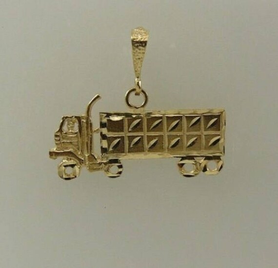 Truck Pendant 14k Yellow Gold