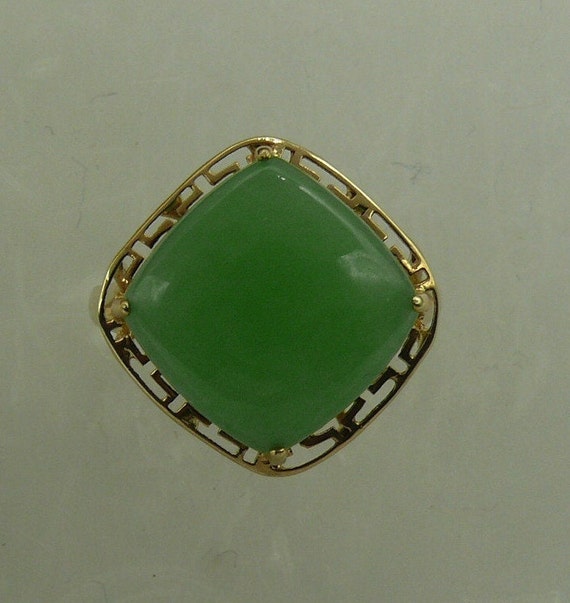 Green Jade Ring 14k Yellow Gold