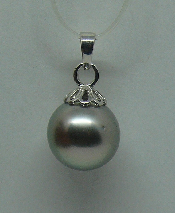 Tahitian 11.1 mm Round Pearl Pendant with 14k White Gold
