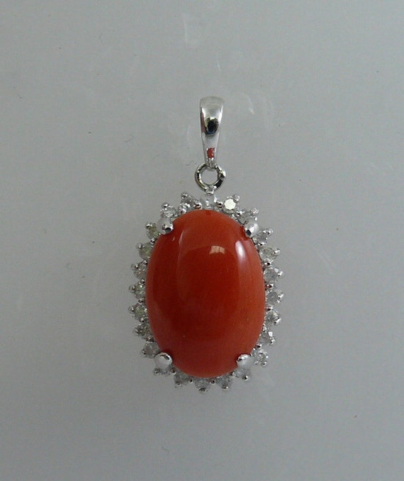 Coral 10.0 x 14.0 mm Pendant 14k White Gold and Diamonds 0.34 ct