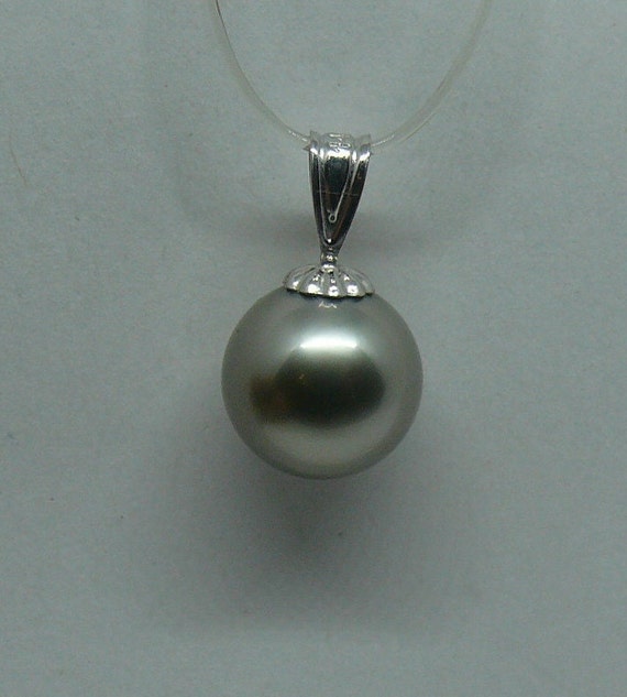 Tahitian Gray 10.2 mm Pearl Pendant 14k White Gold