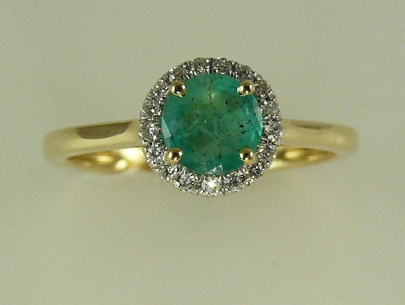 Emerald 0.50ct Ring 14k Yellow Gold and Diamonds 0.10ct