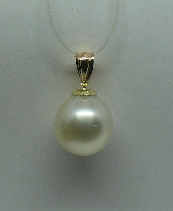 South Sea White Pearl 10.6 mm x 11.2 mm Pendant 14k Yellow Gold