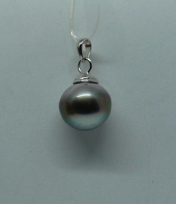 Tahitian 11.3 mm Round Pearl Pendant with 14k White Gold