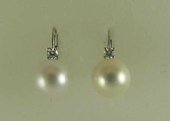 Akoya White 9.5 mm & 9.6 mm Pearl Earrings 14k White Gold with Diamonds 0.18ct