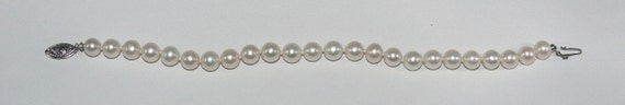 Freshwater Pearl Round Bracelet 14k White Gold Fish Lock 7 1/4"