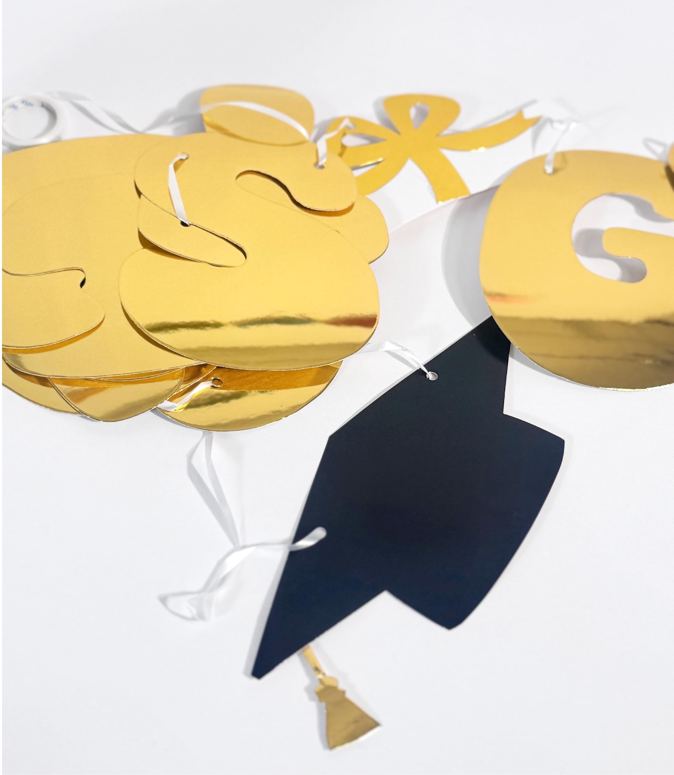 Classe Del 2024 Sfondo Di Laurea Con Glitter Oro Nero Decorazioni Per Feste  Di Laurea Congratulazioni, image size:2611x3000