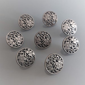 8 round buttons 12 mm engraved and openwork metal steel gray color