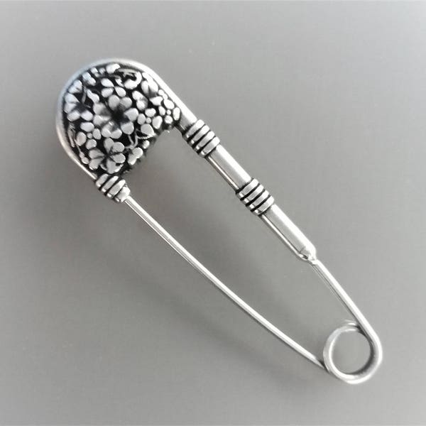 Brooch 6.1 cm silver color flower decoration